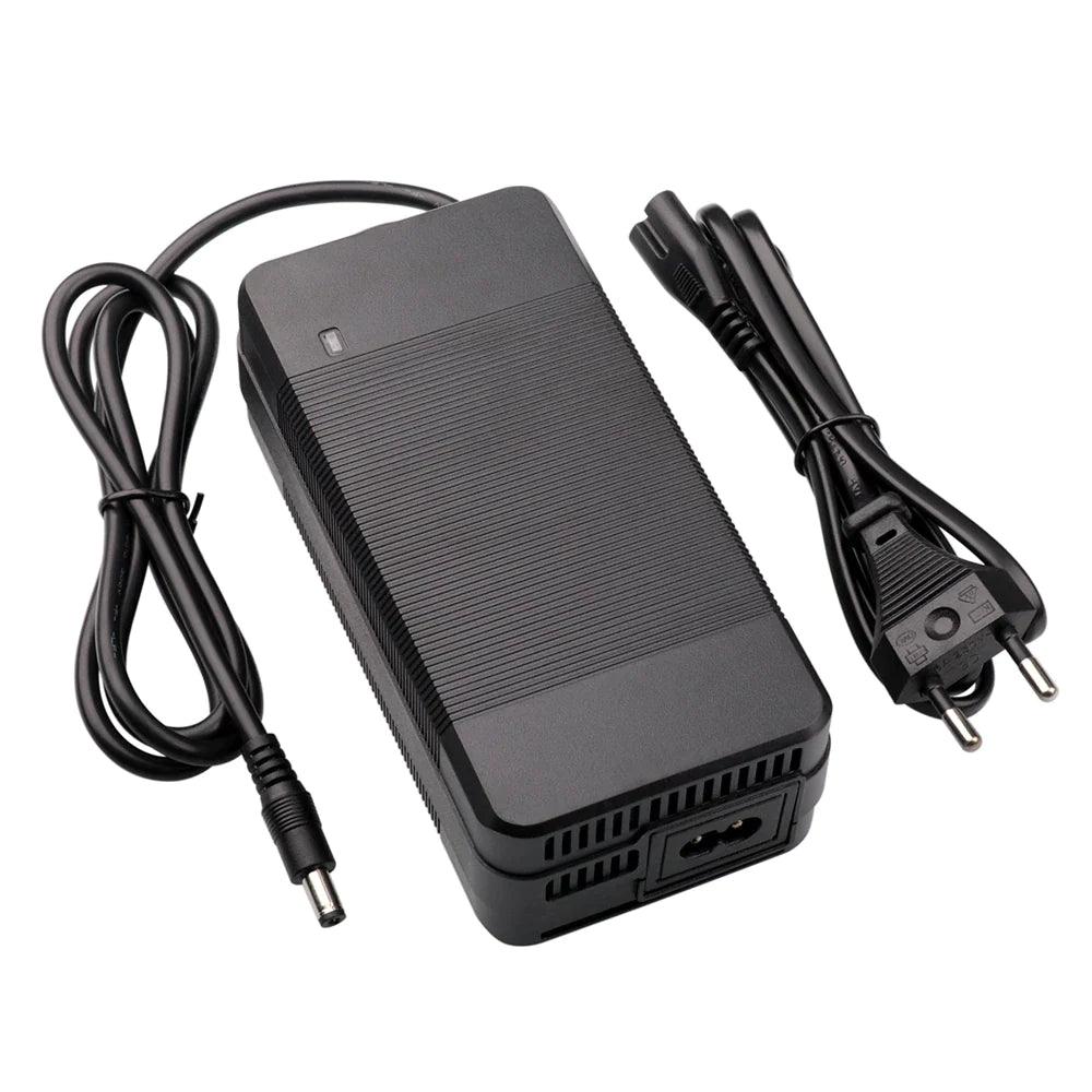 CHARGEUR 12V 3A