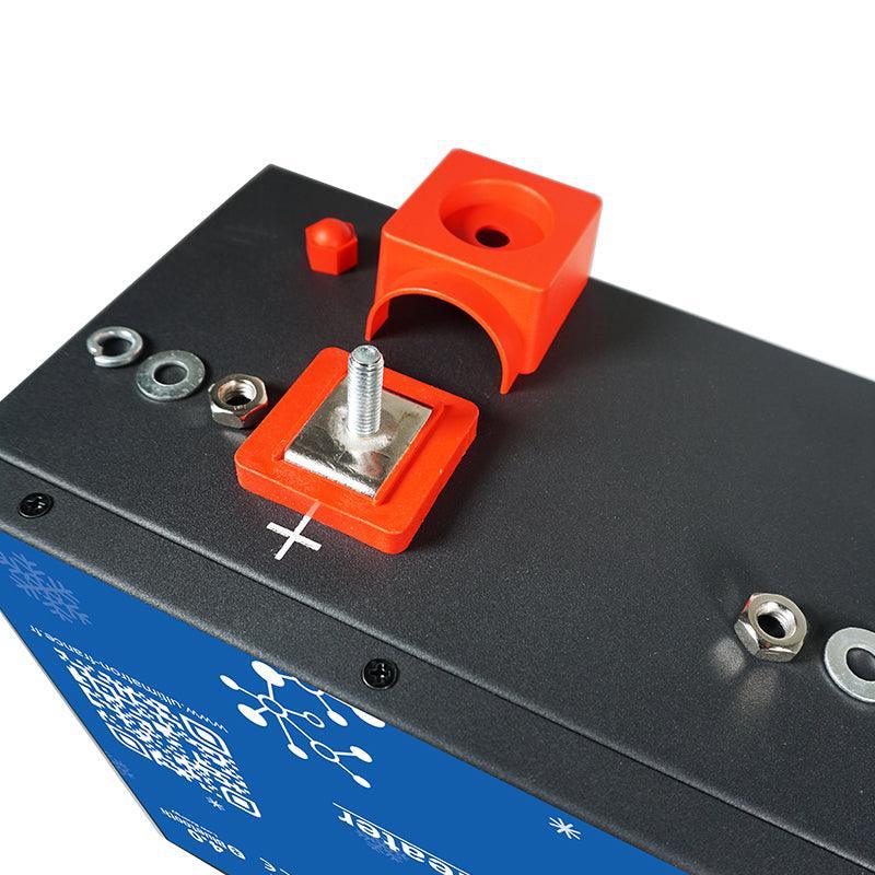 Ultimatron-Batterie-Lithium-Sous-Siege-12.8V-200Ah-LiFePO4-Smar-BMS-Bluetooth-Chauffage-ULM-12-200H-7 - Accessoires Energie