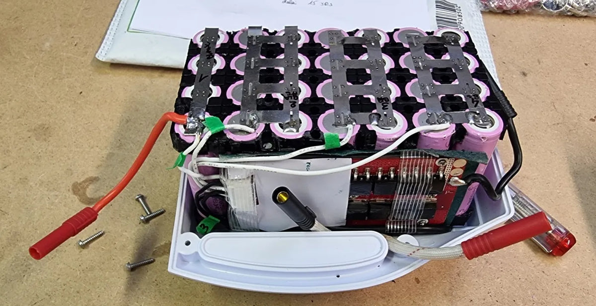Reconditionnement batterie lithium autolaveuse 24 V de 4 Ah à 7 Ah