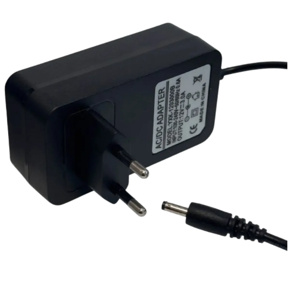 Adaptateur 12V 3A – vue latérale avec jack DC mâle