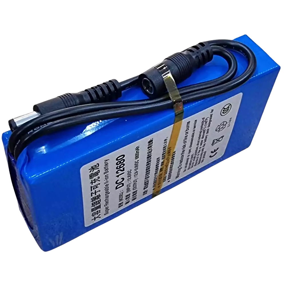 Batterie 12V 6800mAh – détail du jack DC mâle 5.5 x 2.1 mm