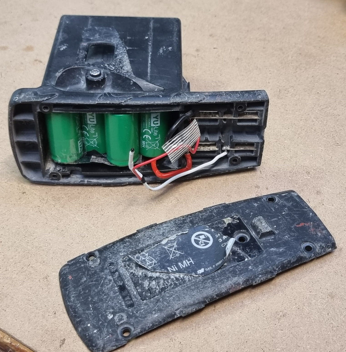 Reconditionnement batterie SPIT 328 24V 3000mAh NiMH – photo 5 sur 6